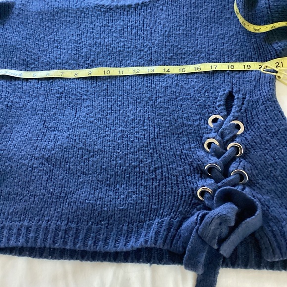 Elan Sweater size M - Picture 6 of 10